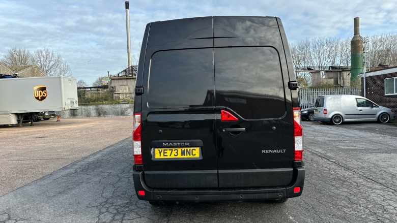 Renault Master Mwb Diesel Fwd MM35 Blue dCi 135 Advance Medium Roof Van